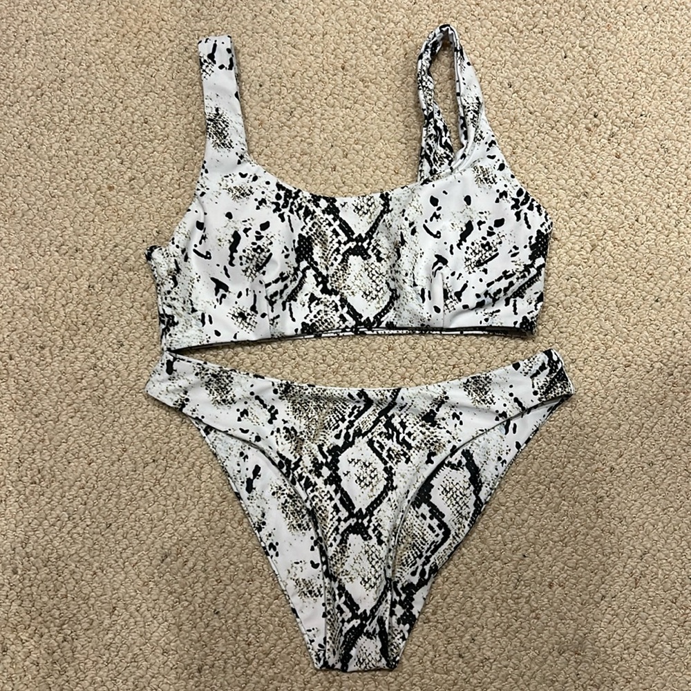 Snakeskin print bikini